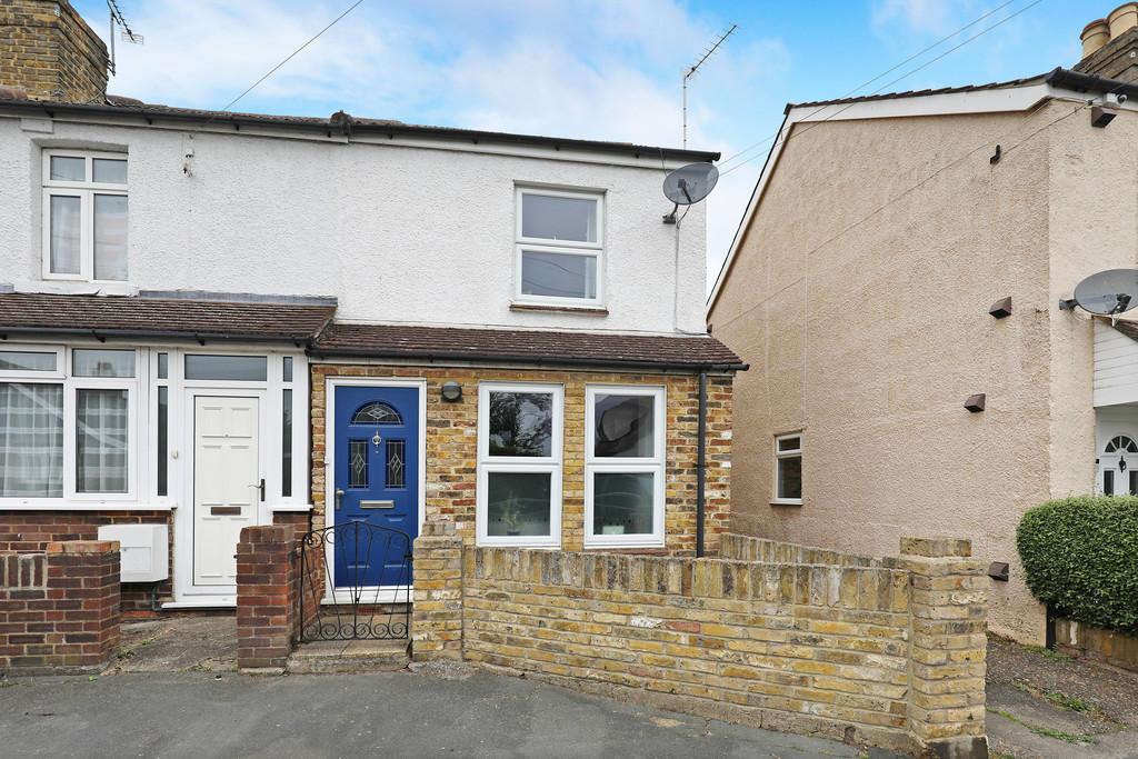 Sheep Walk, Shepperton 2 bed end of terrace house £425,000