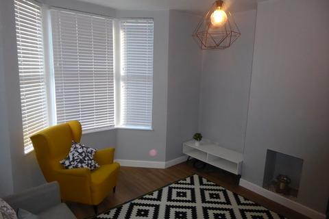 4 bedroom end of terrace house to rent, Southbank Road, Edge Hill, Liverpool