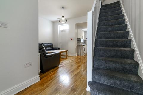 6 bedroom terraced house to rent, Malvern Road, Kensington, Liverpool