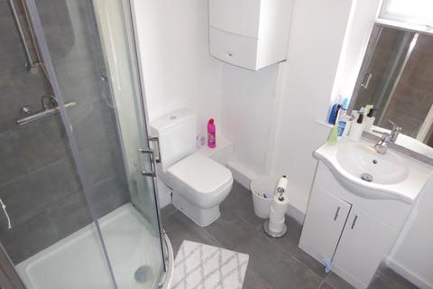 4 bedroom end of terrace house to rent, Connaught Road, Kensington, Liverpool