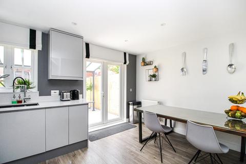 6 Trist Way, Ifield, Crawley, RH11 0LX