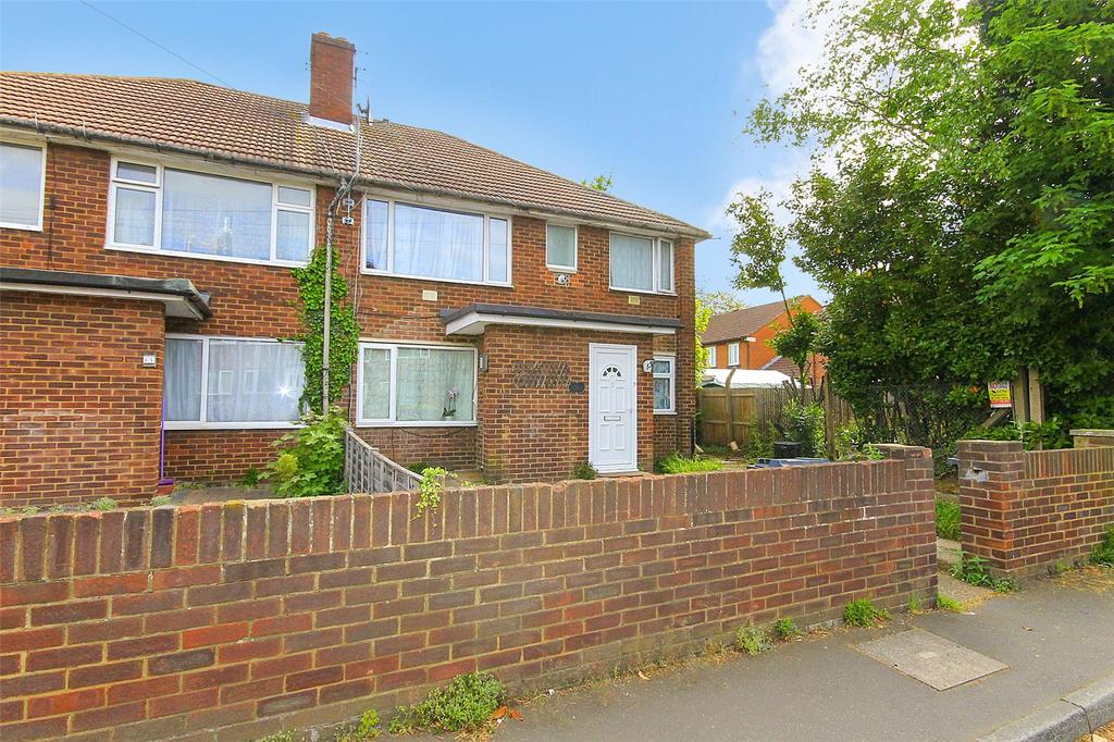 Vineyard Road, Feltham, Middlesex, TW13 1 bed maisonette - £299,950