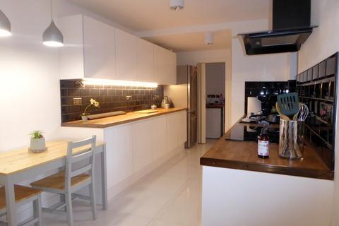 19 Adelaide Road, Kensington, Liverpool, L7 8SG