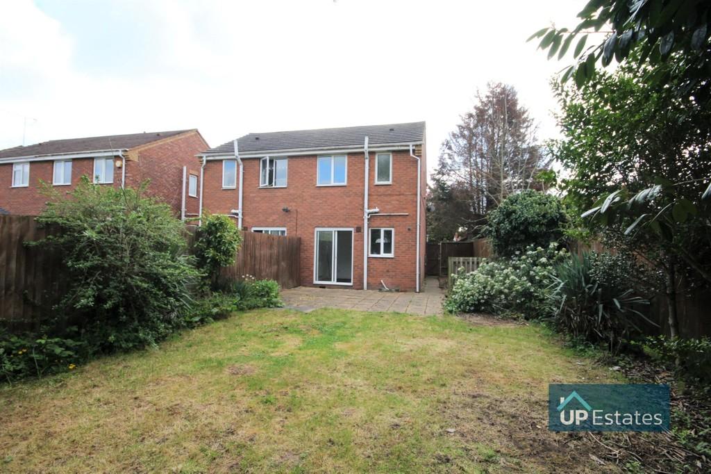 Lomond Way, Nuneaton 2 bed semidetached house £750 pcm (£173 pw)