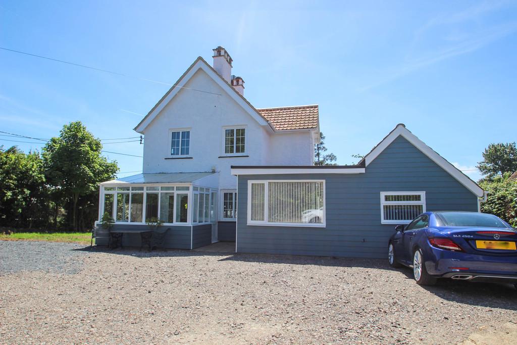 Palmers Road, Wootton Bridge 4 bed detached house £500,000