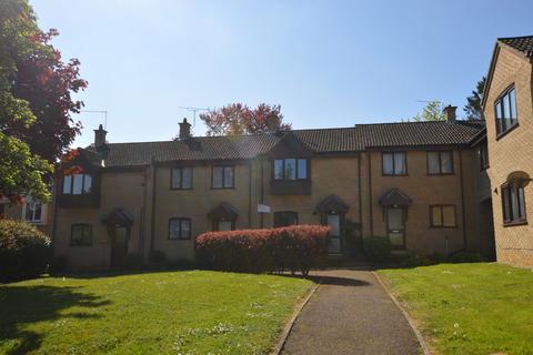 2 bedroom end of terrace house to rent, Avon Court, Bury St. Edmunds