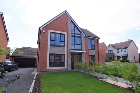 8 Fraser Drive, Bramshall, Uttoxeter, ST14 5EH
