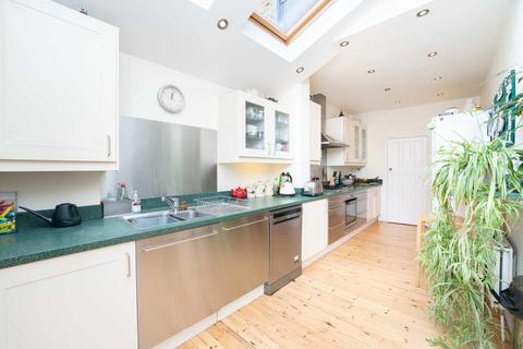 235 Boston Manor Road, Brentford, TW8 9LF