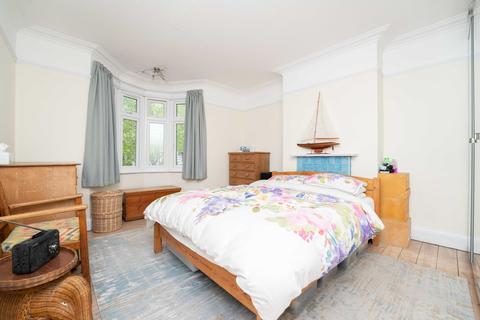 235 Boston Manor Road, Brentford, TW8 9LF
