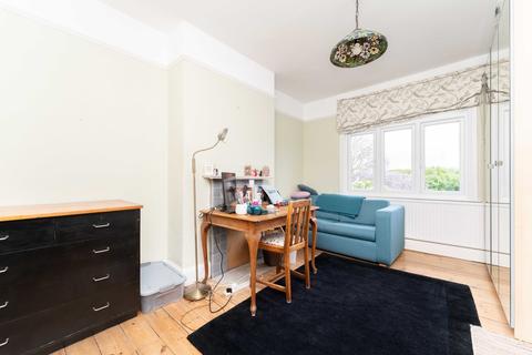 235 Boston Manor Road, Brentford, TW8 9LF