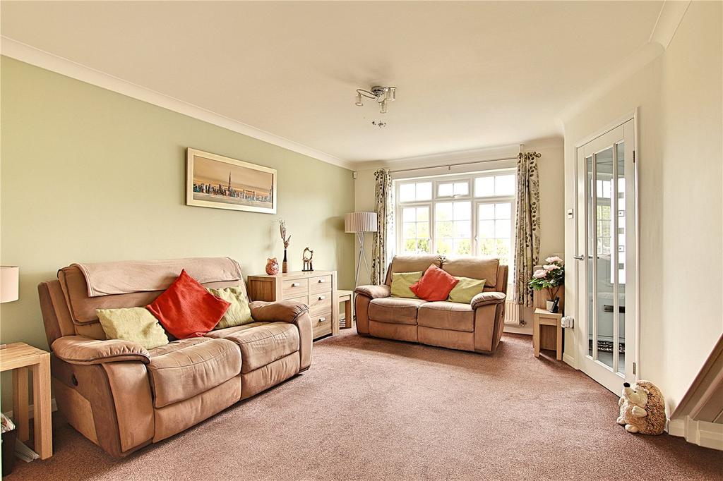 Way, Littlehampton, West... 4 bed semidetached house £425,000