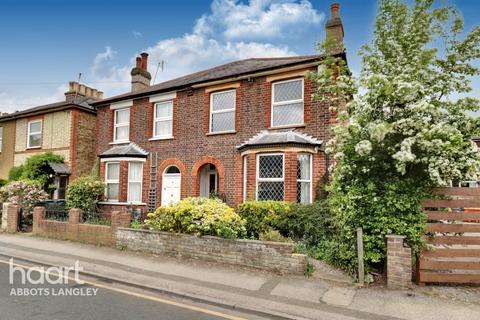 4 Abbots Road, Abbots Langley, WD5 0AZ