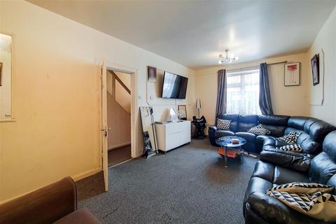 230 Valence Wood Road, Dagenham, RM8 3AD
