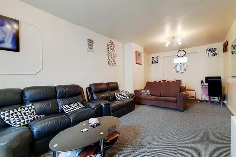 230 Valence Wood Road, Dagenham, RM8 3AD