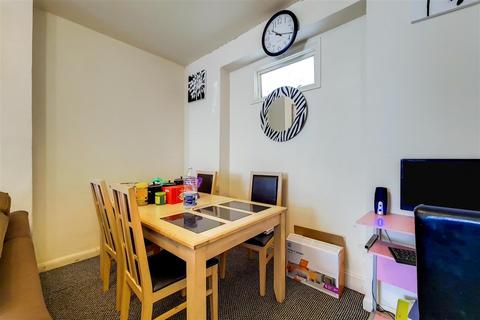 230 Valence Wood Road, Dagenham, RM8 3AD