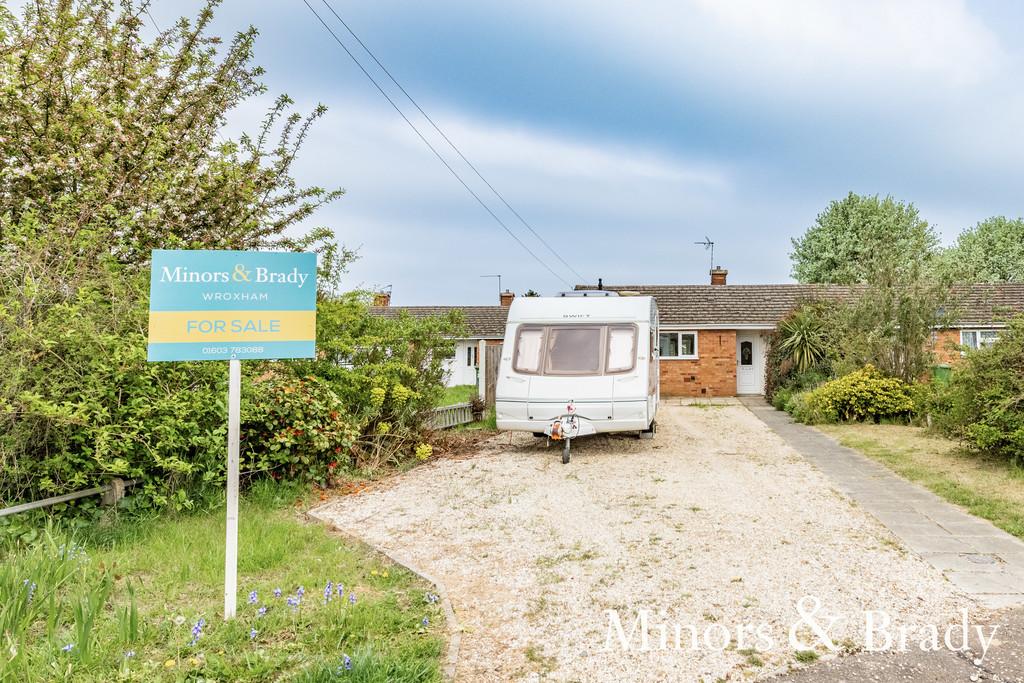 Springdale Crescent, Brundall 2 bed semidetached bungalow £250,000