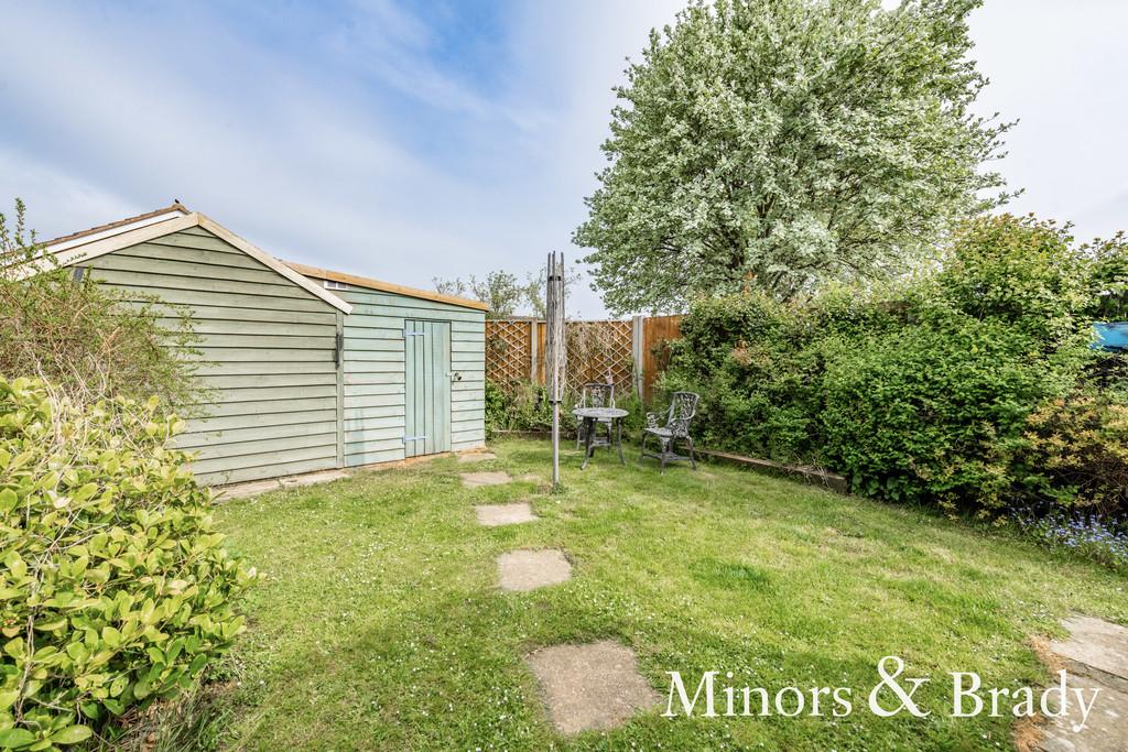 Springdale Crescent, Brundall 2 bed semidetached bungalow £250,000