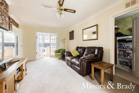 54 Springdale Crescent, Brundall, Norwich, NR13 5RA
