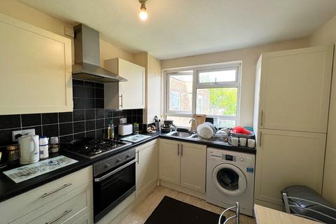 3 bedroom flat to rent, Rivers Street, Southsea