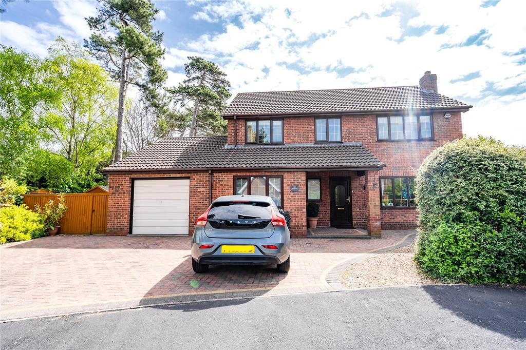 Ferndown, Great Coates, Grimsby, DN37 4 bed detached house £319,950