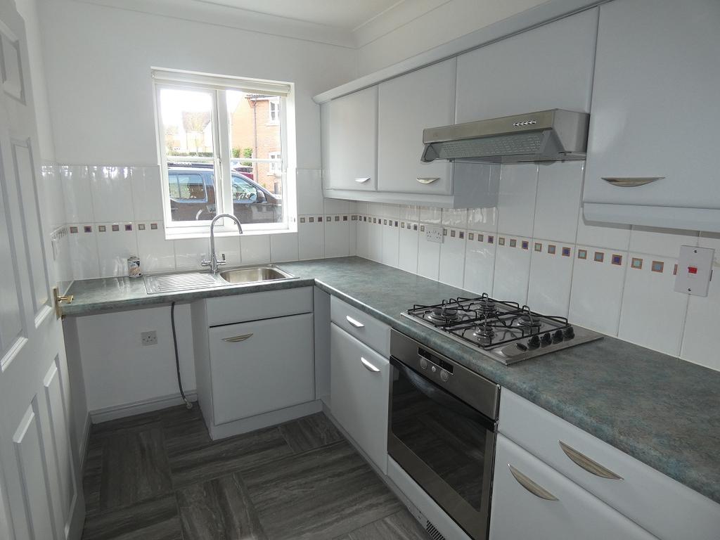 Comfrey Way, Thetford, IP24 2UU 2 bed terraced house £850 pcm (£196 pw)
