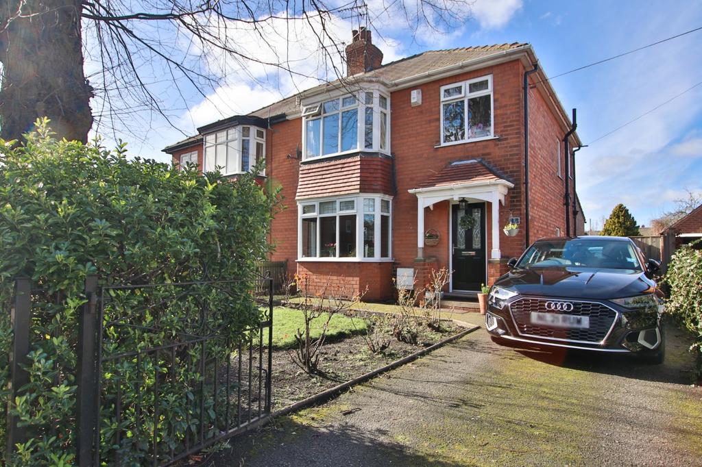 Kingtree Avenue, Cottingham, East Yorkshire, HU16 3 bed semidetached