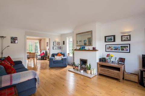 9 Beadle Garth, Copmanthorpe, York, YO23 3YJ