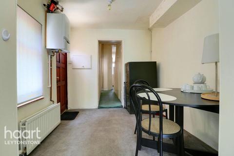 92 Park Grove Road, London, E11 4PU