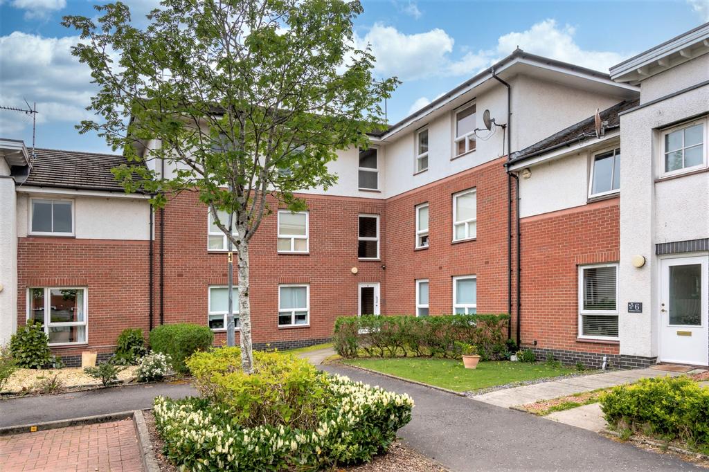 Strathblane Gardens, Flat 2/2, Anniesland, Glasgow, G13 1BF 2 bed flat