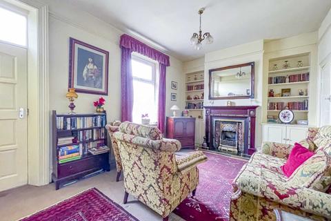91 Dark Lane, Batley, WF17 7PW