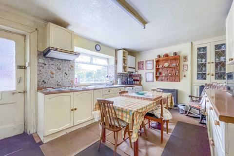 91 Dark Lane, Batley, WF17 7PW