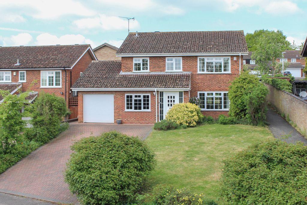 Cotefield Drive, Leighton Buzzard LU7... 4 bed detached house £675,000