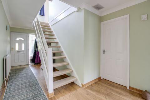 129 Cotefield Drive, Leighton Buzzard, LU7 3DN