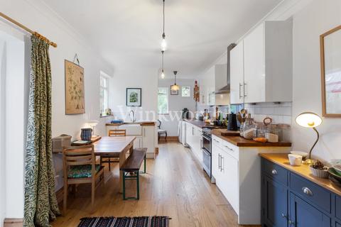 17 Trinity Road, London, N22 8LB