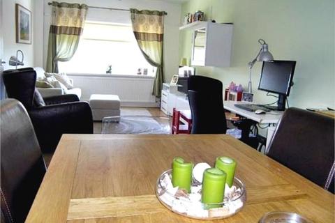2 bedroom apartment to rent - Forest Oak Close, Cyncoed