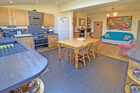 1 Riviera Terrace, Exminster, Exeter, EX6 8DS