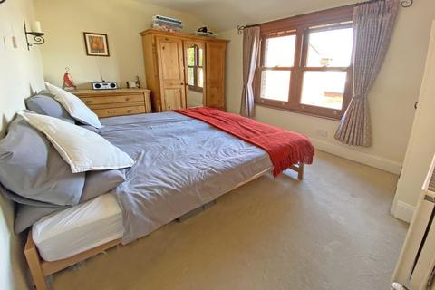 1 Riviera Terrace, Exminster, Exeter, EX6 8DS