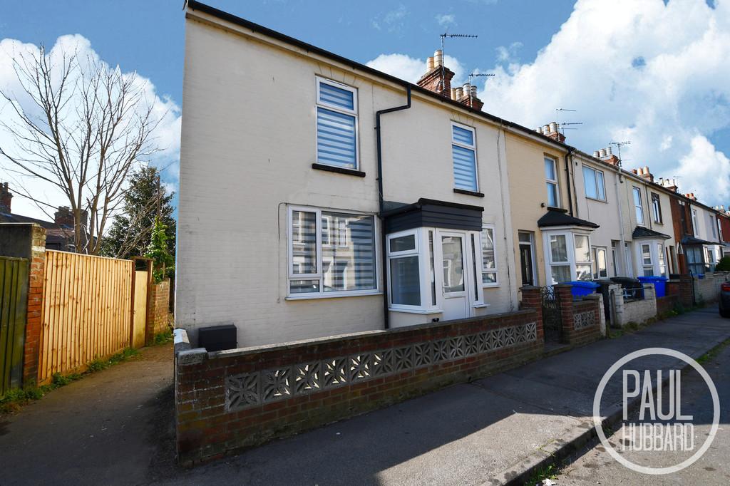 Beaconsfield Road, Lowestoft, Suffolk 3 bed end of terrace house £150,000