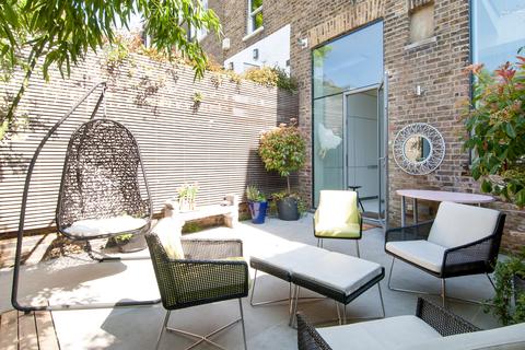 5 bedroom terraced house to rent, Hamilton Gardens, London NW8