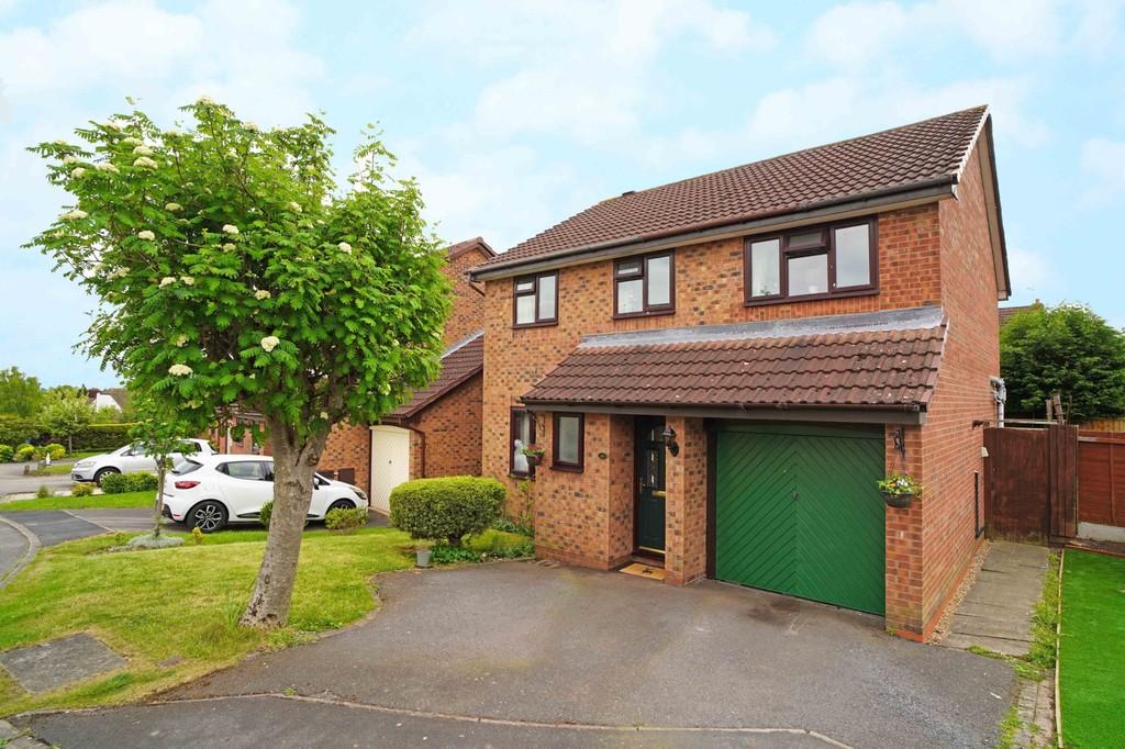 The Seekings, Whitnash, Leamington Spa 4 bed detached house £470,000