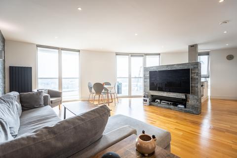 2 bedroom apartment for sale, Quadrant Walk, London E14