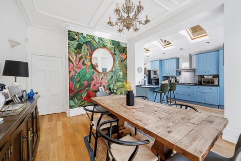undefined, Wavendon Avenue, Chiswick, London