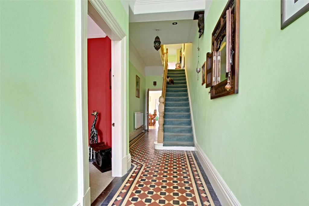 Newgate Street, Cottingham, HU16 4 bed terraced house £250,000