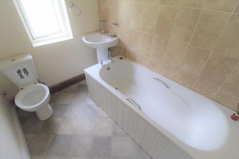 74 Hazelhurst Brow, Bradford, BD9 6AQ