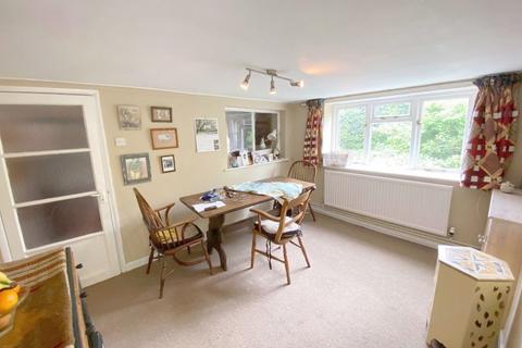 21 Bread Street, Warminster, BA12 8DF