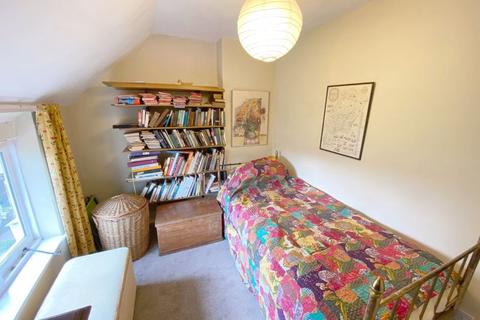 21 Bread Street, Warminster, BA12 8DF