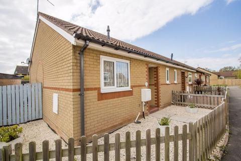 1 bedroom bungalow for sale - Lapwing Close, Penarth