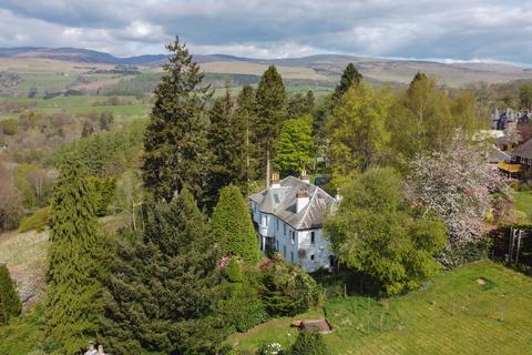 Ewenburn Gwydyr Road, Crieff, PH7 4BS