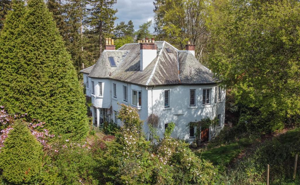 Gwydyr Road, Crieff PH7 5 bed semidetached house £400,000