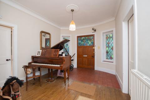Ewenburn Gwydyr Road, Crieff, PH7 4BS